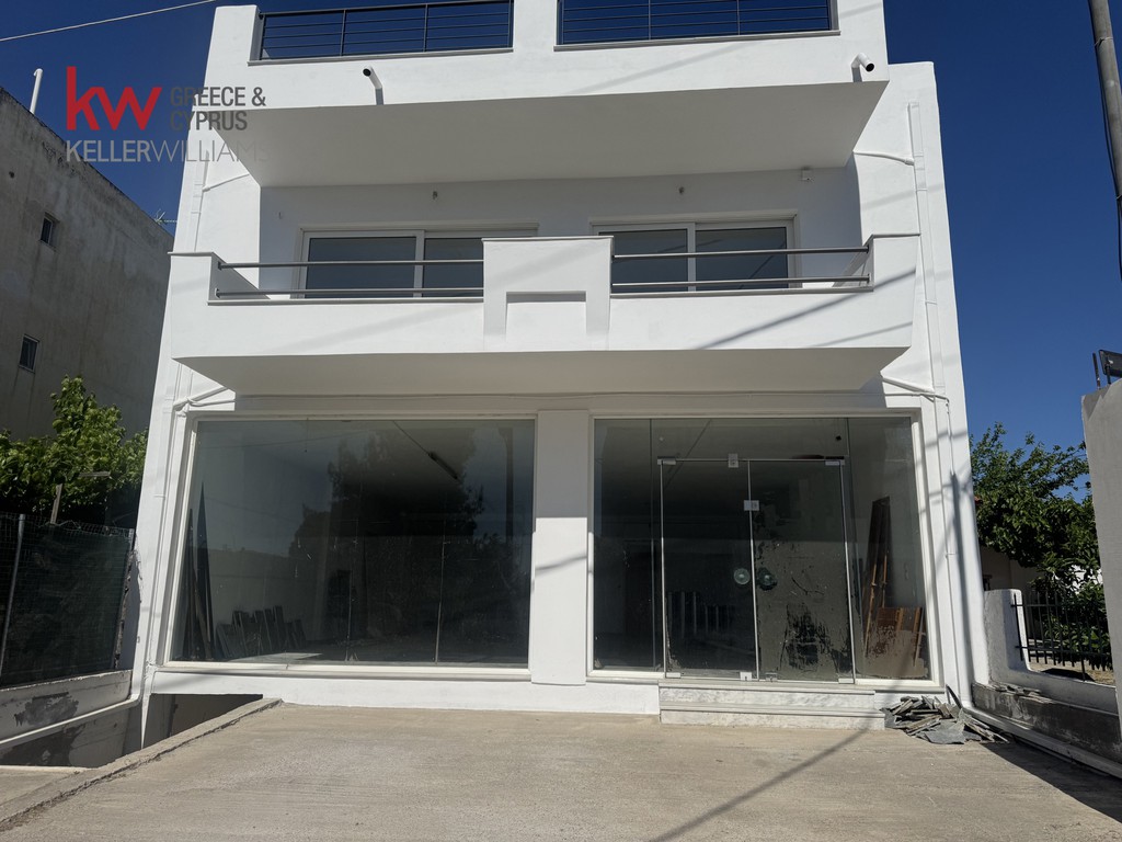Κατάστημα 205 τ.μ. προς πώληση, Λευκαντί