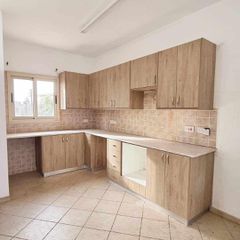 ΖΗΤΑΜΕ ΤΟΠΟΘΕΤΗΤΗ ΚΟΥΖΙΝΑΣ ΝΤΟΥΛΑΠΕΣ