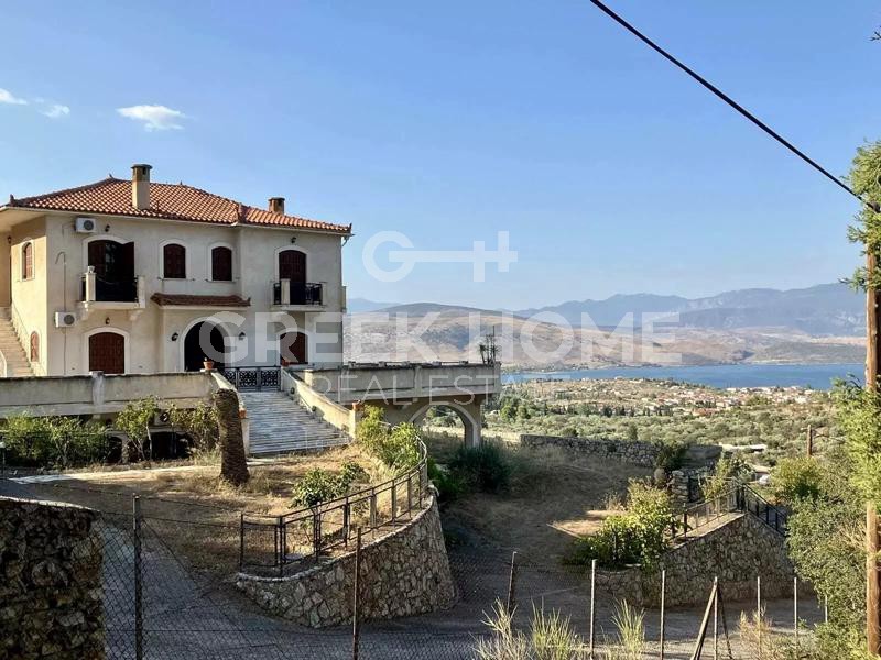 Βίλλα 514 τ.μ. πρός πώληση, Φωκίδα, Γαλαξίδι