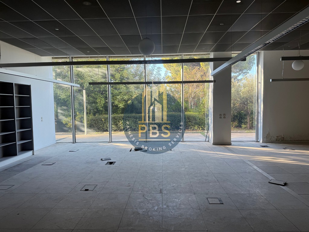 Κατάστημα 545 τ.μ. πρός ενοικίαση, Αθήνα - Βόρεια Προάστια, Μαρούσι