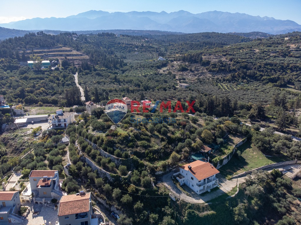 Οικόπεδο 4.684 τ.μ. προς πώληση, Άσπρο Βάμου