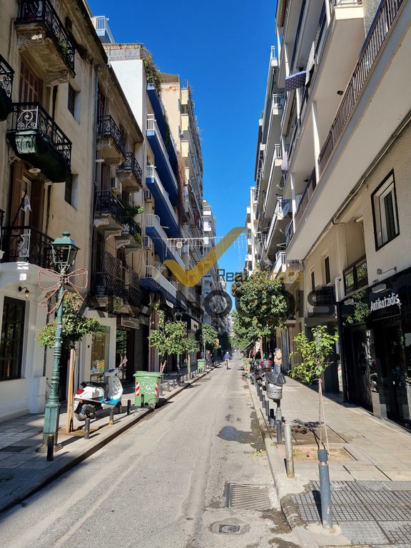 Κατάστημα 32 τ.μ. πρός πώληση, Θεσσαλονίκη - Κέντρο, Κέντρο