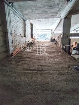 Craft space 1.750 sqm for sale