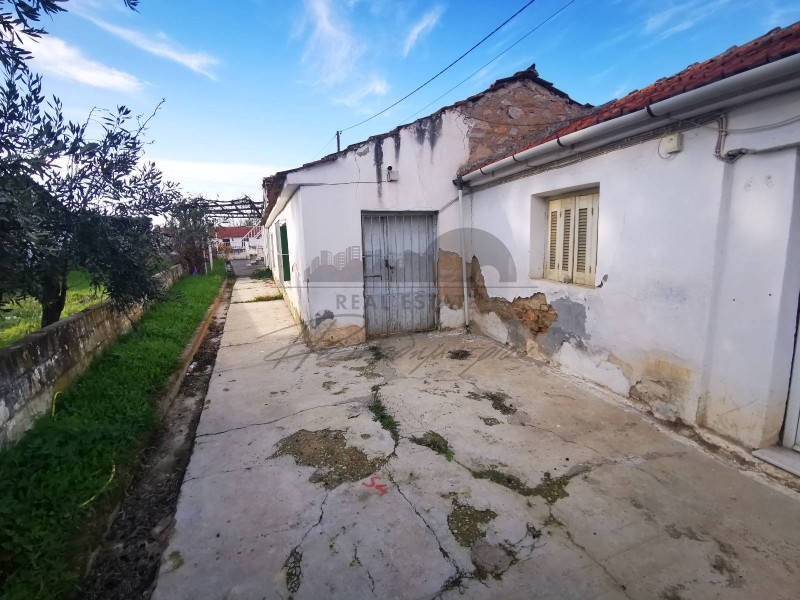 Επιχειρηματικό κτίριο 500 τ.μ. προς ενοικίαση, Κέντρο Βόλου