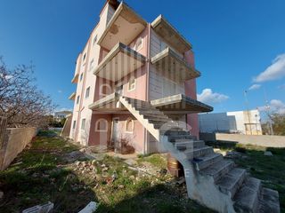 Μεζονέτα 440 τ.μ. για πώληση