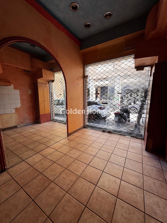 Κατάστημα 38 τ.μ. προς ενοικίαση, Παλιά Βουλή