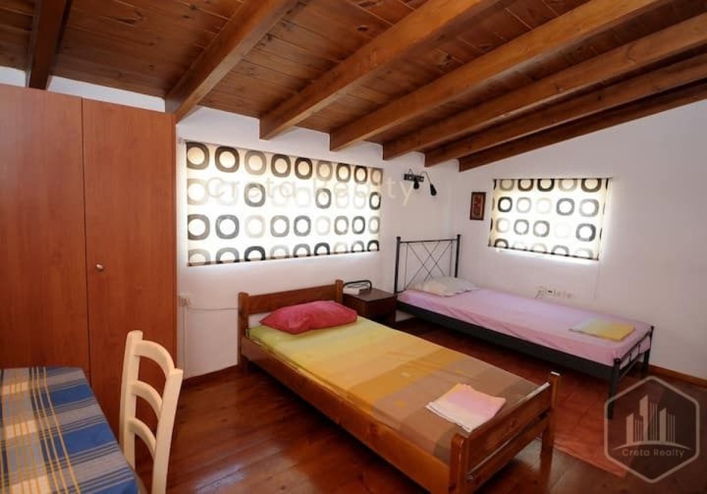 Loft 300 τ.μ. προς πώληση, Εσταυρωμένος