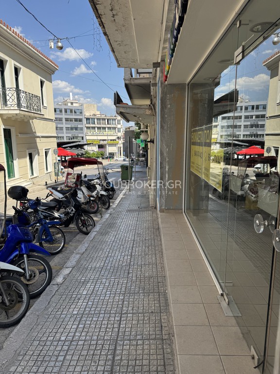 Κατάστημα 490 τ.μ. προς ενοικίαση, Κέντρο Λαμίας