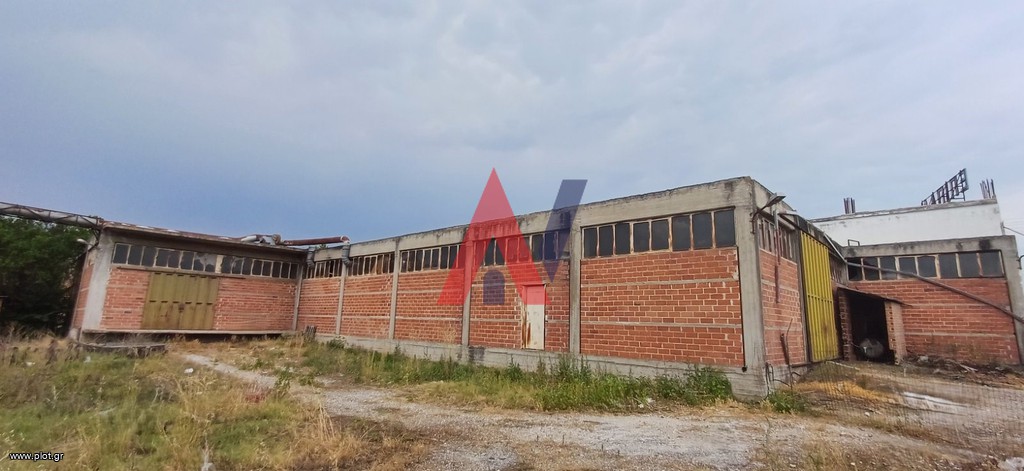 Βιοτεχνικός χώρος 800 τ.μ. πρός ενοικίαση, Ν. Λάρισας, Γιαννούλη