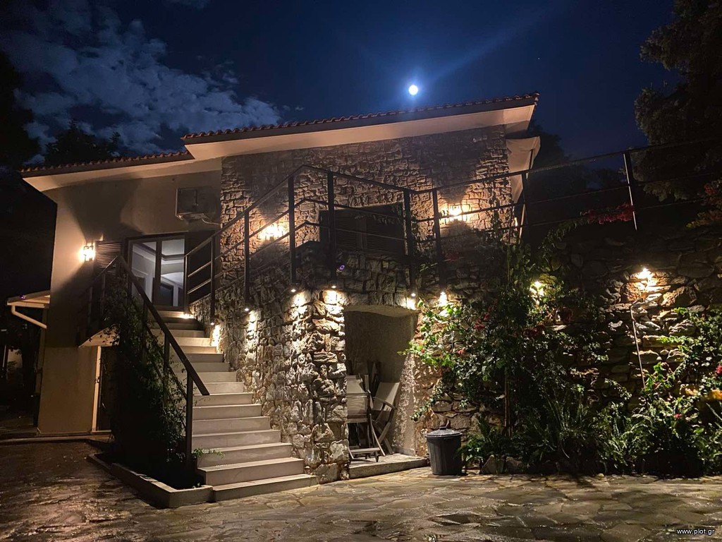 Μονοκατοικία 650 τ.μ. πρός ενοικίαση, Αθήνα - Βόρεια Προάστια, Εκάλη
