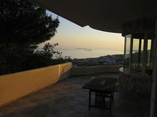 Μονοκατοικία 220 τ.μ. για ενοικίαση