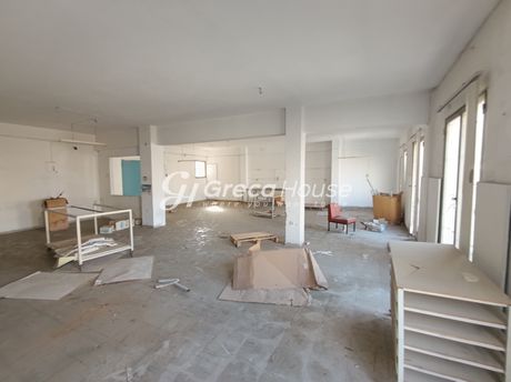 Επιχειρηματικό κτίριο 2.126 τ.μ. πρός πώληση