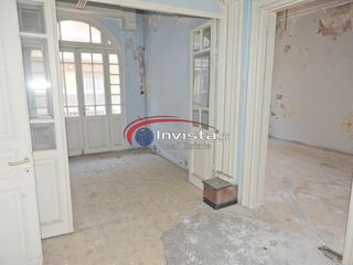 Επιχειρηματικό κτίριο 700 τ.μ. για πώληση