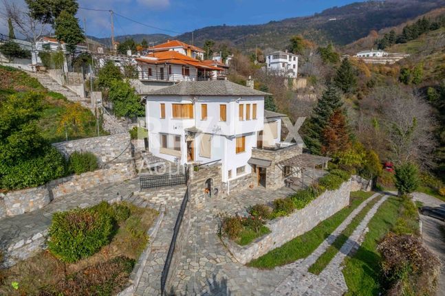 Maisonette 205 sqm for rent, Magnesia, Portaria