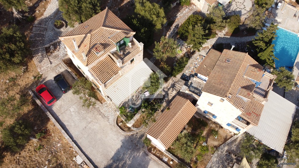 Συγκρότημα διαμερισμάτων 360 τ.μ. πρός πώληση, Ζάκυνθος, Λαγανάς