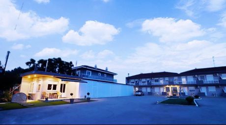Business bulding 1.500 sqm for sale