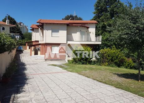 Μονοκατοικία 210 τ.μ. προς ενοικίαση