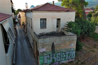 Κτίριο 230 τ.μ. για πώληση, Μεσσηνία, Καλαμάτα-thumb-1