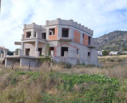 Maisonette 640 sqm for sale