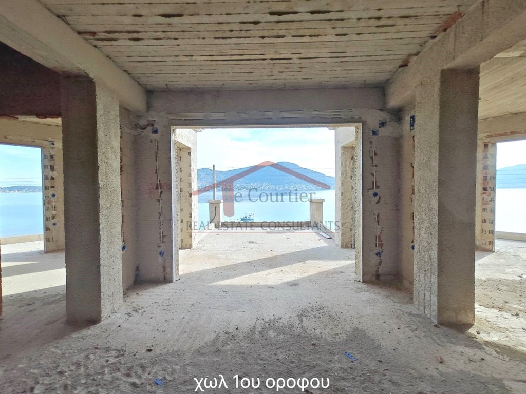 Μεζονέτα 640 τ.μ. προς πώληση, Στενό Σαλαμίνας