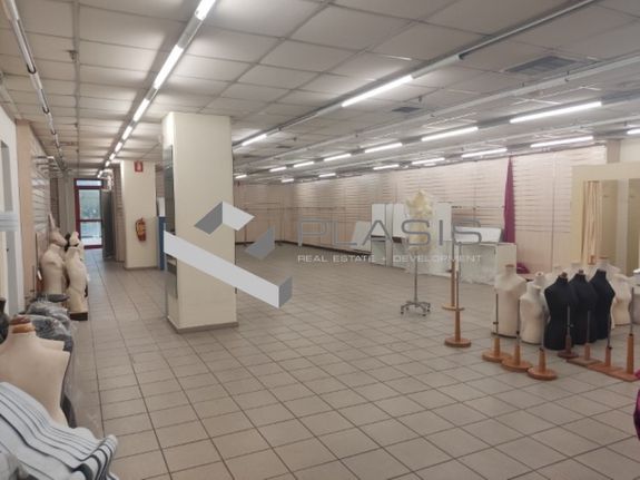 Business bulding 2.400 sqm for rent, Athens - West, Peristeri