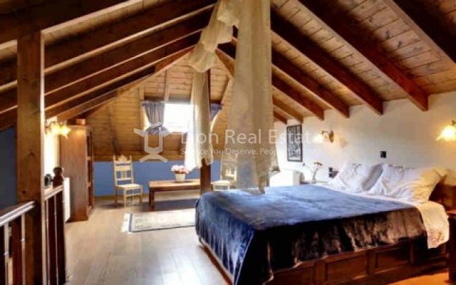 Hotel 1.200 sqm for sale, Ioannina Prefecture, Kentriko Zagori