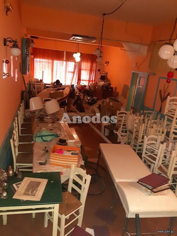 Κατάστημα 100 τ.μ. προς ενοικίαση, Νεάπολη Νίκαιας Πειραιά