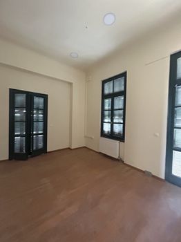 Business bulding 400 sqm for rent