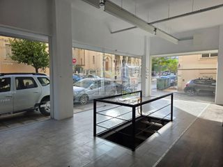 Κατάστημα 180 τ.μ. προς πώληση, Άγιος Διονύσιος-thumb-1