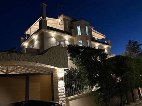 Villa 340 sqm for sale