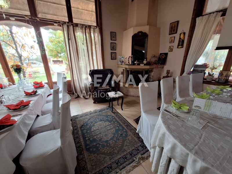 Κατάστημα 240 τ.μ. προς ενοικίαση, Νέα Μηχανιώνα