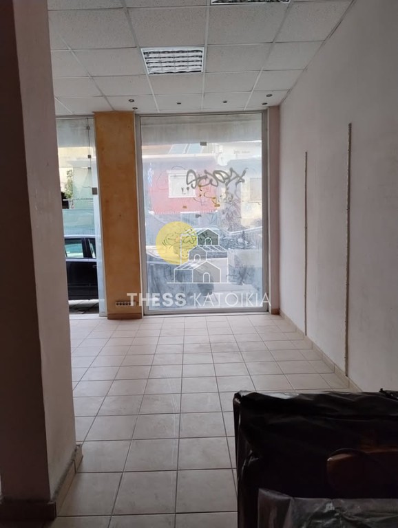 Κατάστημα 43 τ.μ. προς πώληση, Καρατάσσου
