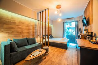 Studio / γκαρσονιέρα 24 τ.μ. προς πώληση, Εξάρχεια - Νεάπολη-thumb-1