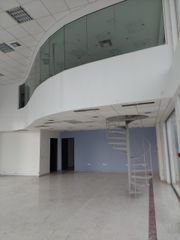 Κατάστημα 450 τ.μ. πρός πώληση