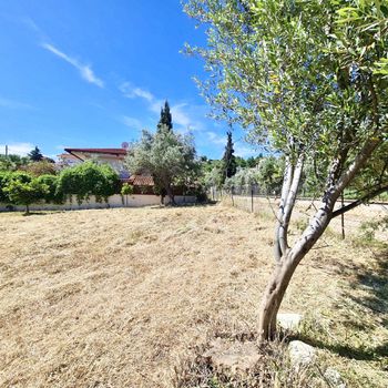 Parcel 300 sqm for sale