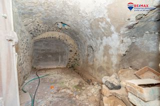 Συγκρότημα διαμερισμάτων 285 τ.μ. για πώληση, Κυκλάδες, Σαντορίνη-thumb-11