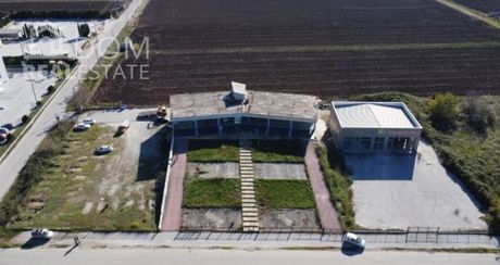 Επιχειρηματικό κτίριο 1.668 τ.μ. πρός πώληση