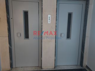 Αίθουσα 370 τ.μ. για ενοικίαση, Πειραιάς, Λιμάνι-thumb-1