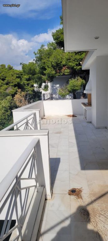 Μεζονέτα 230 τ.μ. πρός ενοικίαση, Αθήνα - Βόρεια Προάστια, Νέα Ερυθραία
