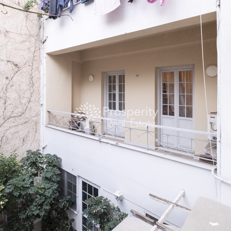 Κτίριο 393 τ.μ. πρός πώληση, Πειραιάς, Καστέλλα