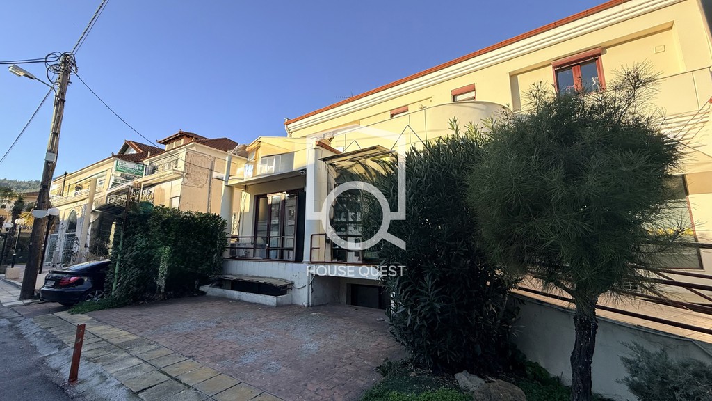 Επιχειρηματικό κτίριο 200 τ.μ. προς πώληση, Πεύκα Θεσσαλονίκης