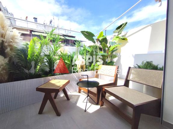 Studio 28 sqm for sale, Athens - Center, Attiki