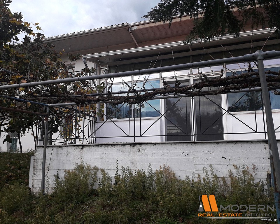 Επιχειρηματικό κτίριο 1.300 τ.μ. προς πώληση, Πεδινή