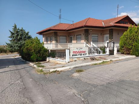 Μονοκατοικία 200 τ.μ. προς πώληση