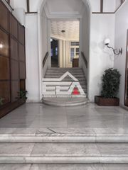 Γραφείο 330 τ.μ. για ενοικίαση