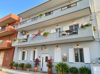 Συγκρότημα διαμερισμάτων 336 τ.μ. για πώληση
