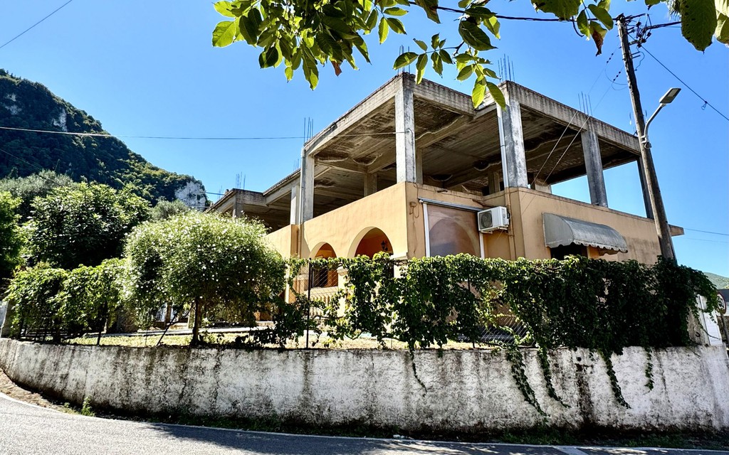 Συγκρότημα διαμερισμάτων 425 τ.μ. πρός πώληση, Ν. Κέρκυρας, Κέρκυρα