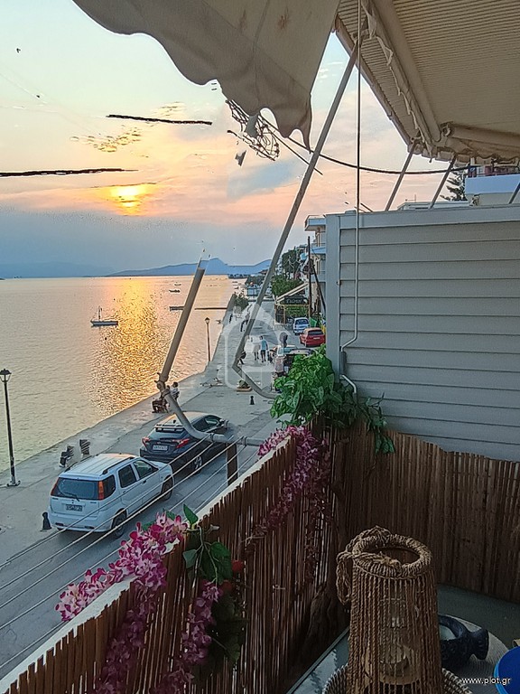 Studio / γκαρσονιέρα 40 τ.μ. προς ενοικίαση, Στύρα
