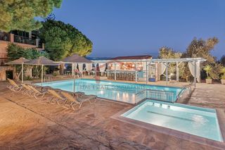 Ξενοδοχείο 1.300 τ.μ. για πώληση, Ν. Σάμου, Σάμος-thumb-23