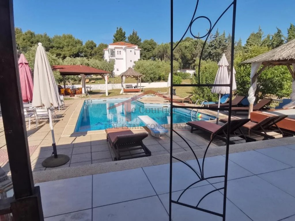 Ξενοδοχείο 710 τ.μ. πρός πώληση, Χαλκιδική, Σιθωνία